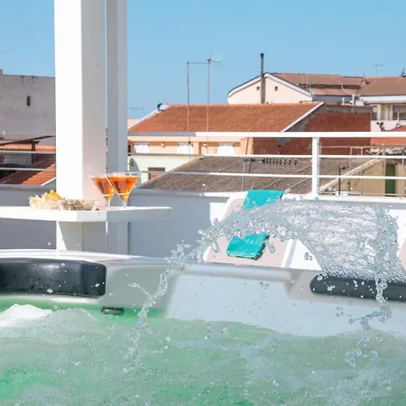 Апартаменты Skyfive Earth